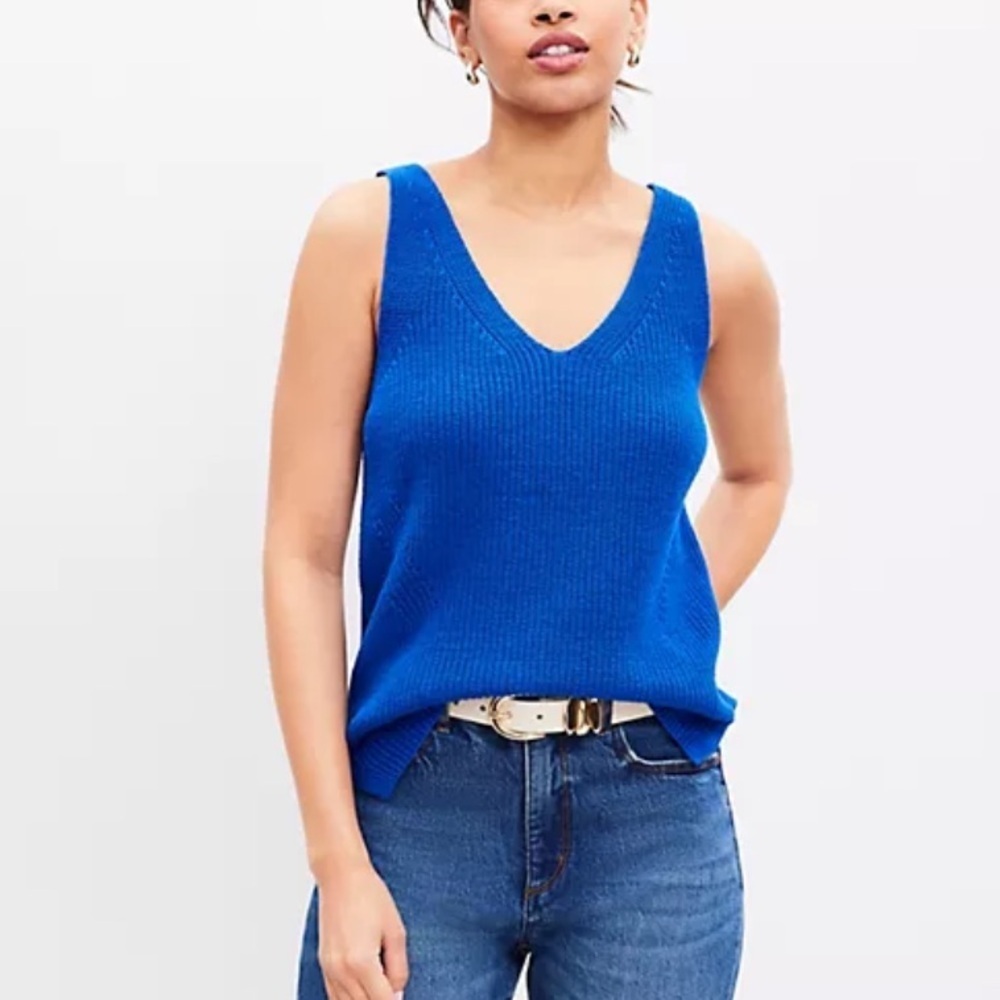 ST. JOHN knit royal blue scalloped tank blouse evening classic spring formal S